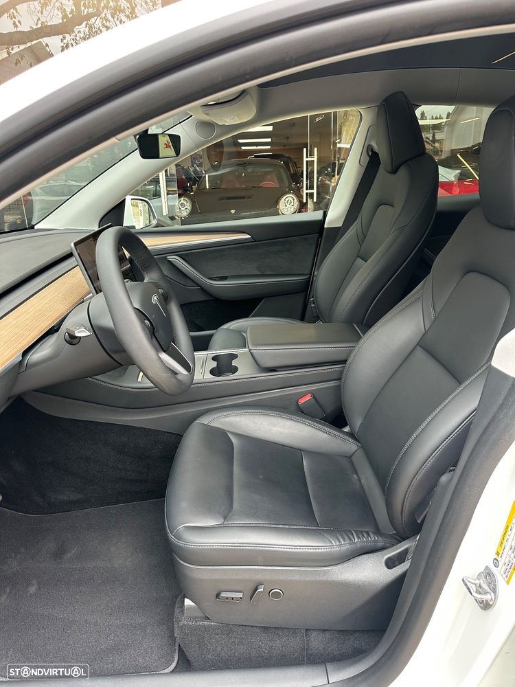 Tesla Model Y Long Range Tração Integral - 11