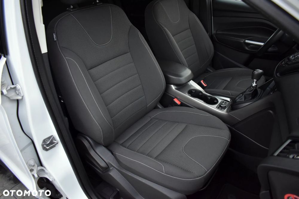 Ford Kuga 1.5 EcoBoost FWD Titanium ASS - 36