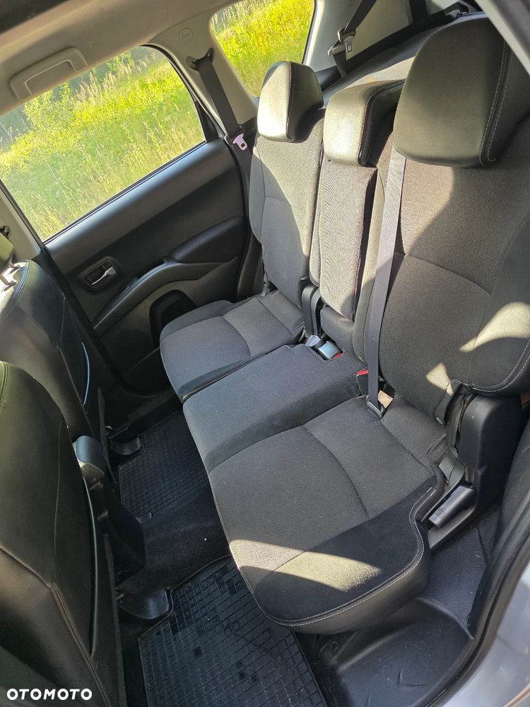 Peugeot 4007 2.2HDi Premium - 14