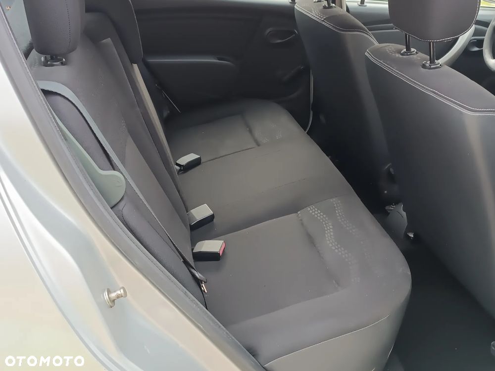 Dacia Sandero Stepway 1.6 - 10