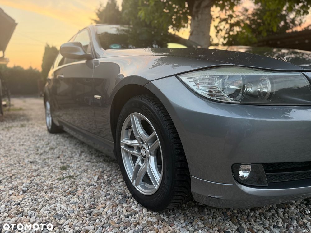 BMW Seria 3 320i Edition Exclusive - 10