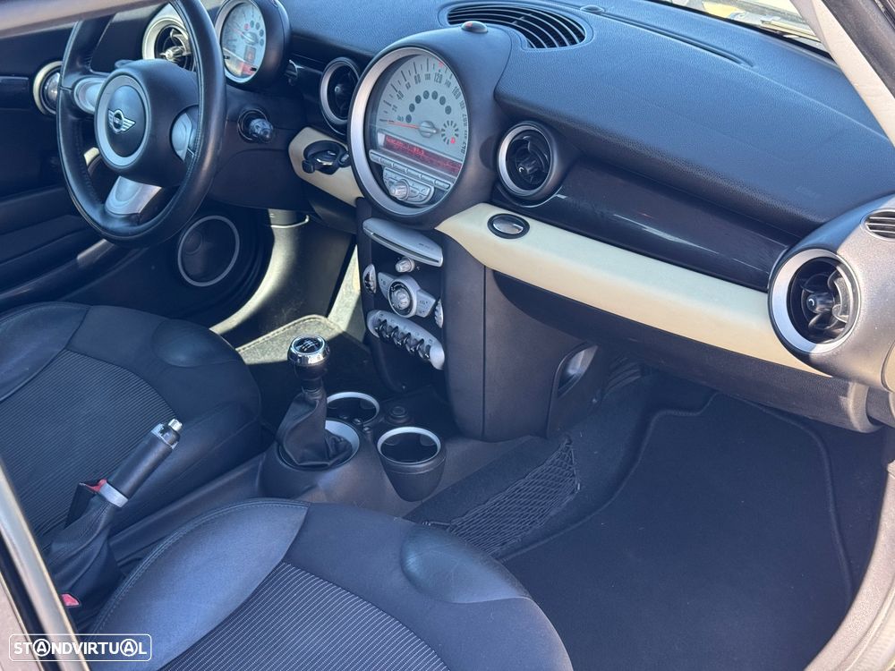 MINI 3 Portas Cooper D - 7