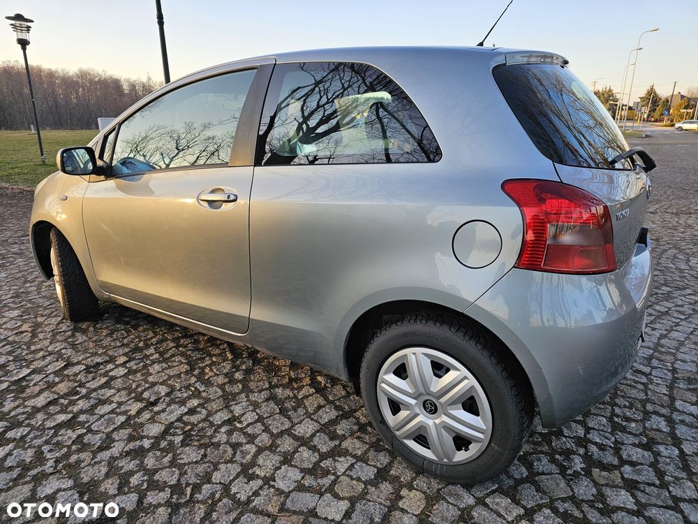 Toyota Yaris - 6