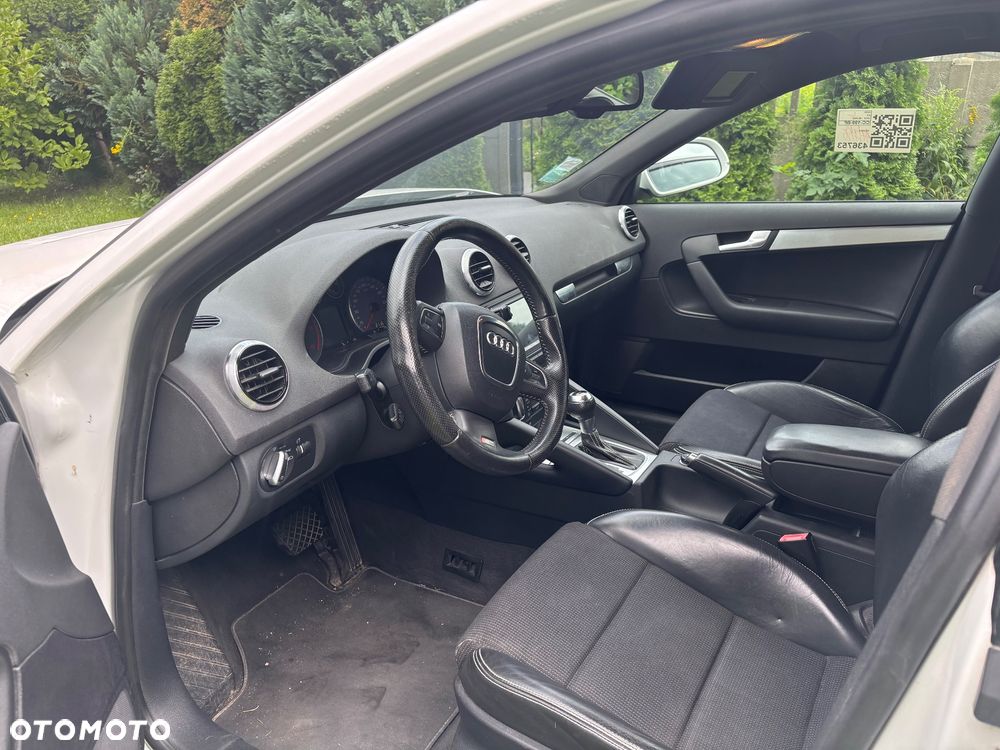 Audi A3 Sportback 2.0 TDI DPF S tronic S line Sportpaket - 37