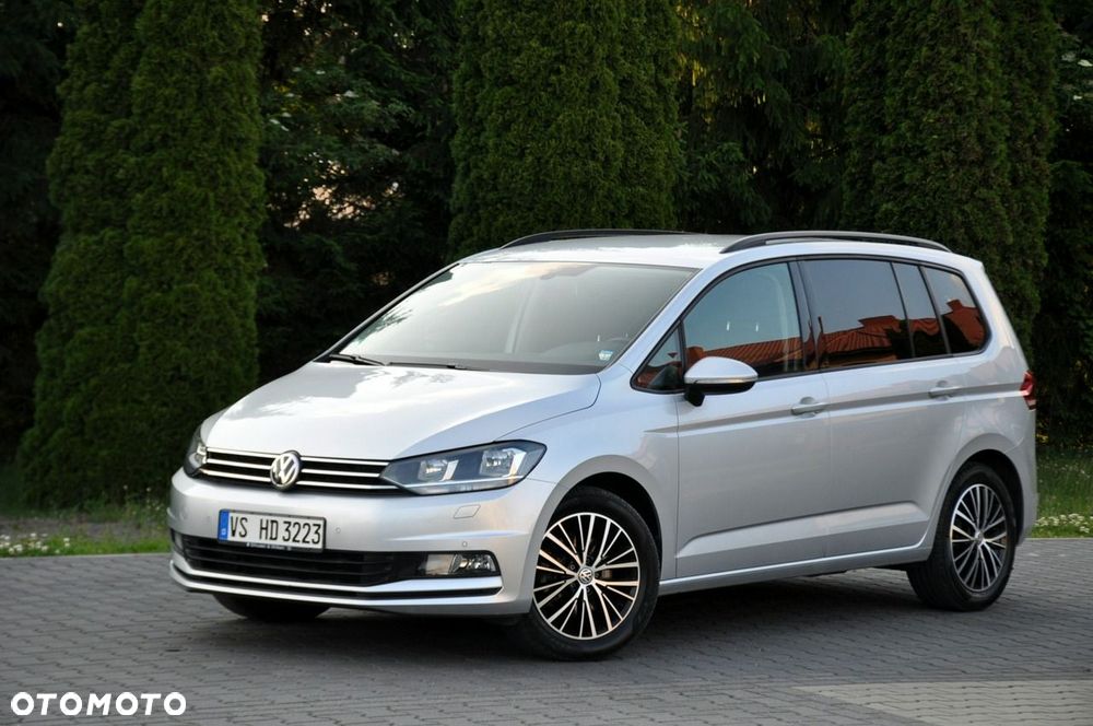 Volkswagen Touran - 10