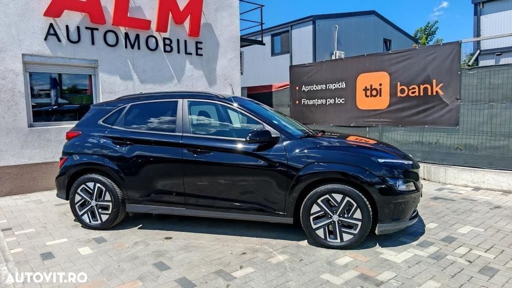 Hyundai KONA - 8