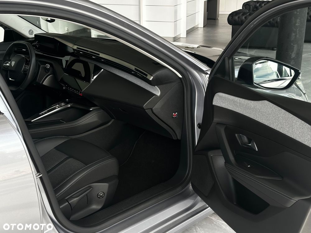 Peugeot 308 - 24