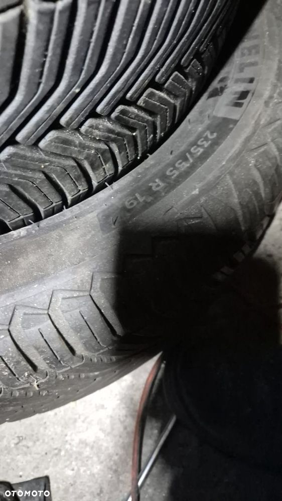 225/50 R17 Pirelli całoroczne - 9