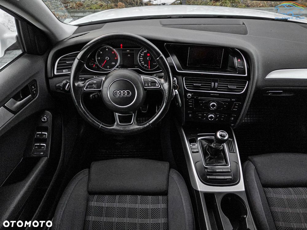 Audi A4 Avant 2.0 TDI DPF quattro S line Sportpaket - 24
