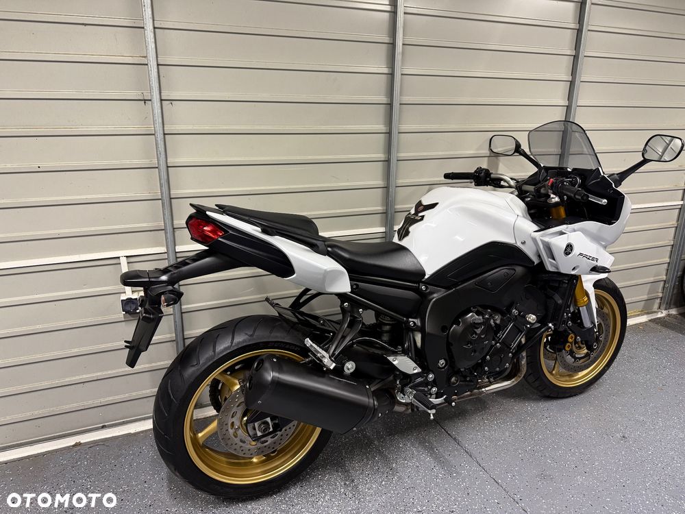Yamaha FZ8 - 3