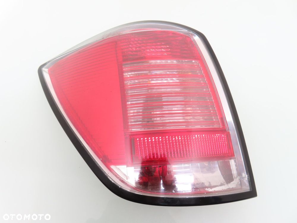LAMPA LEWA TYLNA OPEL ASTRA III H Kombi 93182992 - 1