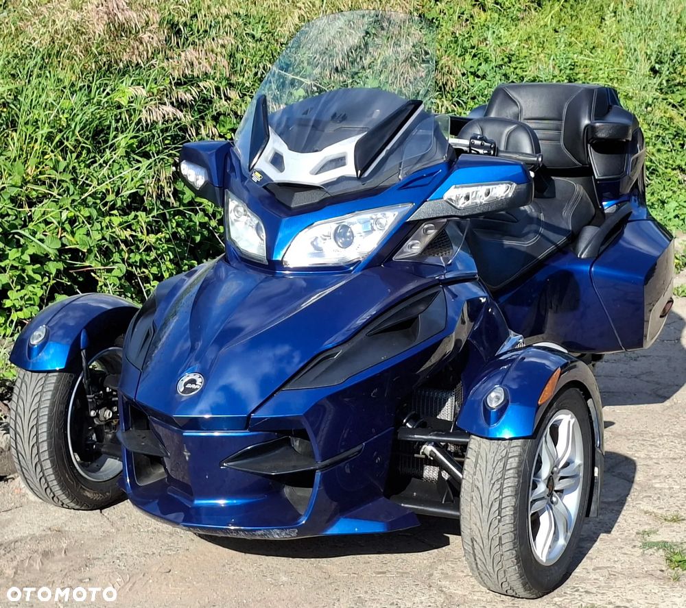 Can-Am Spyder - 15