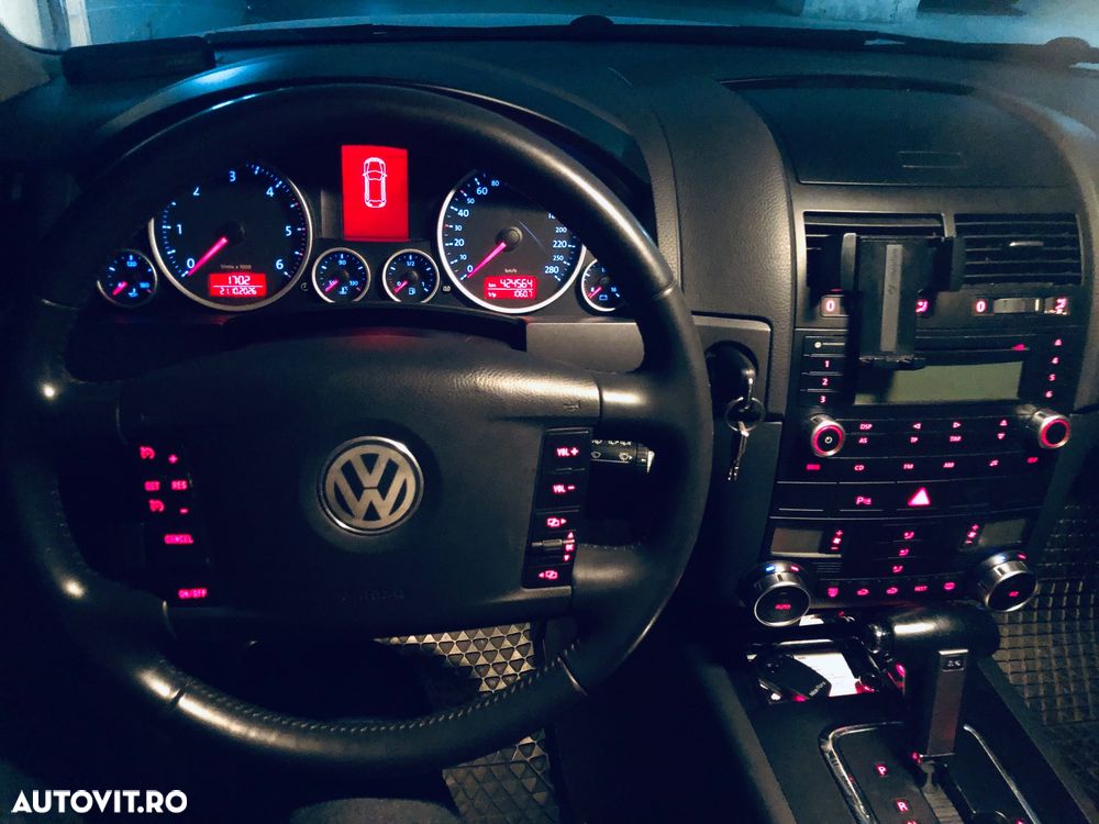 Volkswagen Touareg - 8