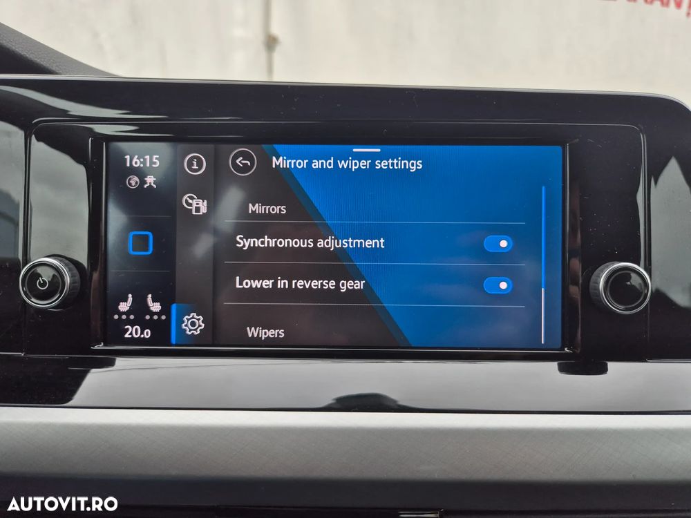 Volkswagen Golf 1.0 eTSI DSG MHEV Life - 22