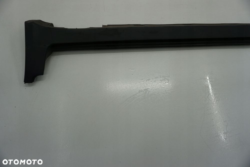 OPEL MOKKA LISTWA PROGOWA PRAWA - 2