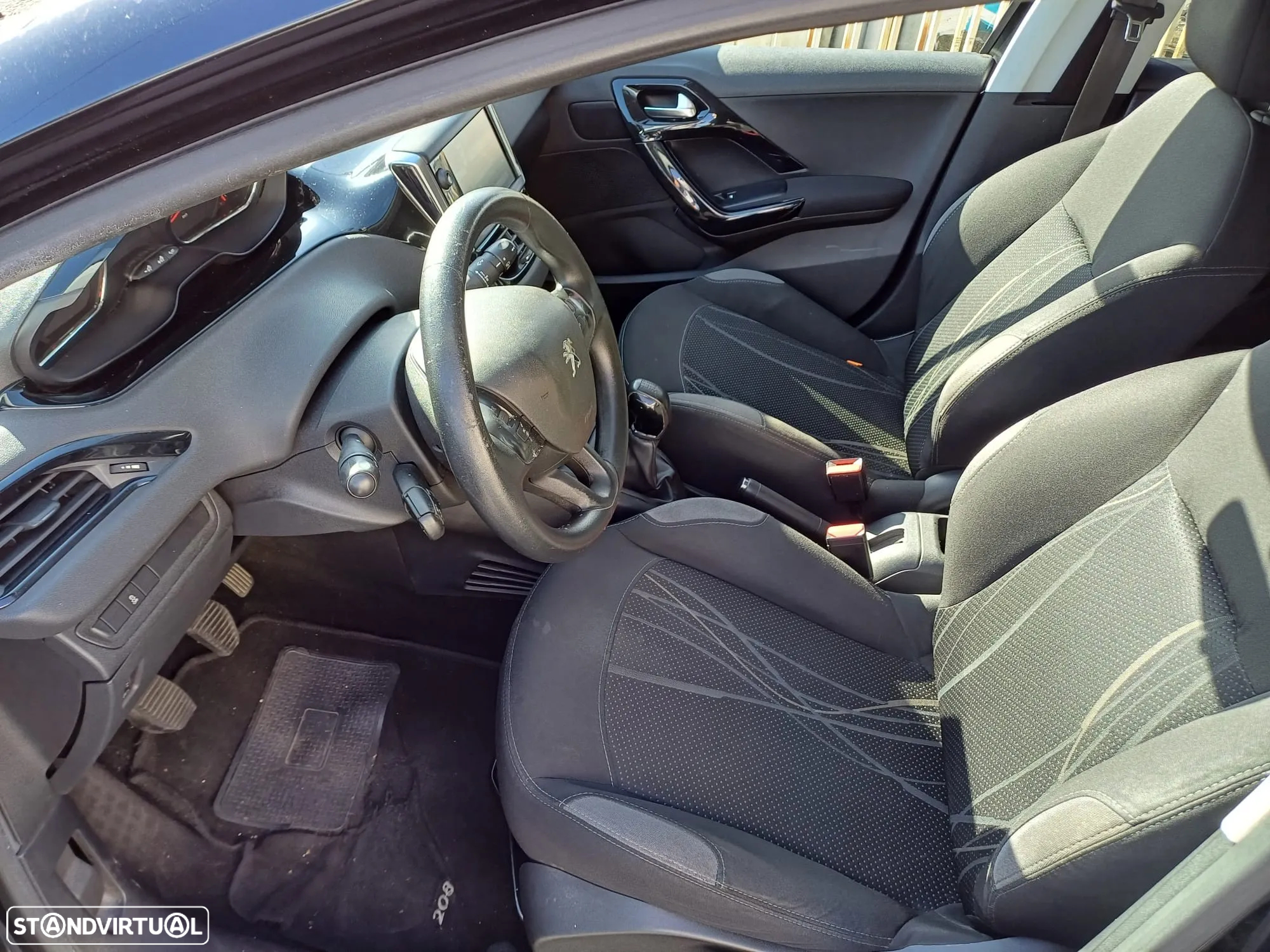 Peugeot 208 1.4 HDi Active - 9