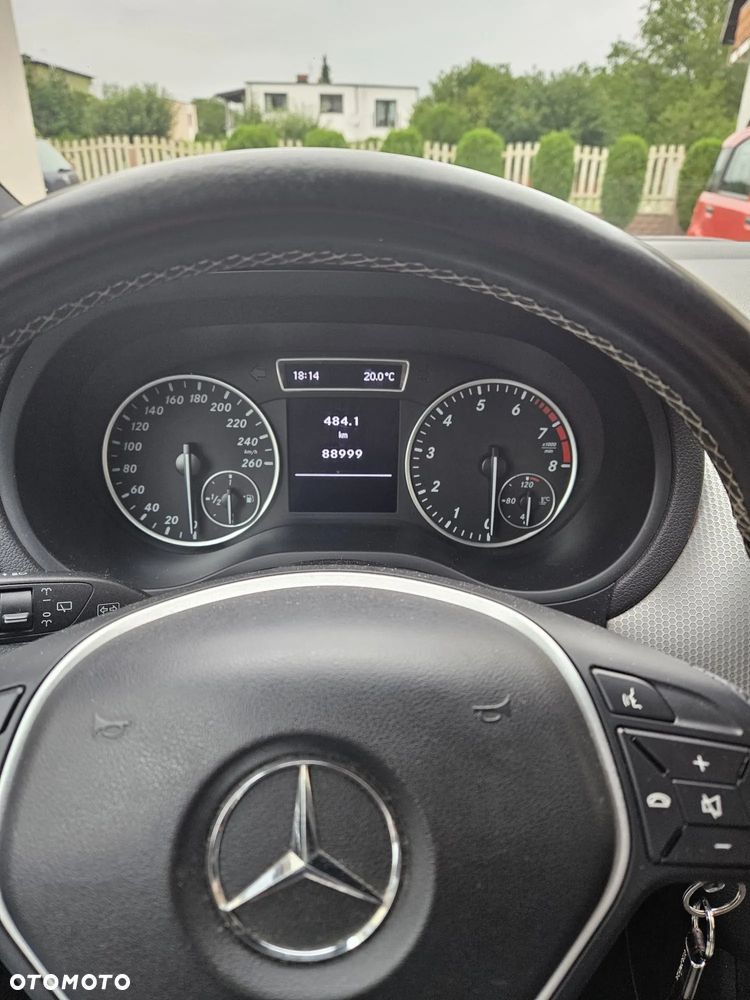 Mercedes-Benz Klasa B 180 - 8
