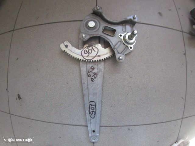 Elevador Manual Elevm901 HYUNDAI  I20 FASE 2 2013 1.1CRDI 75CV 5P BRANCO TE - 1