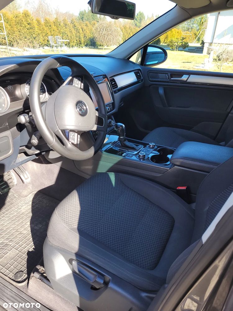 Volkswagen Touareg - 13