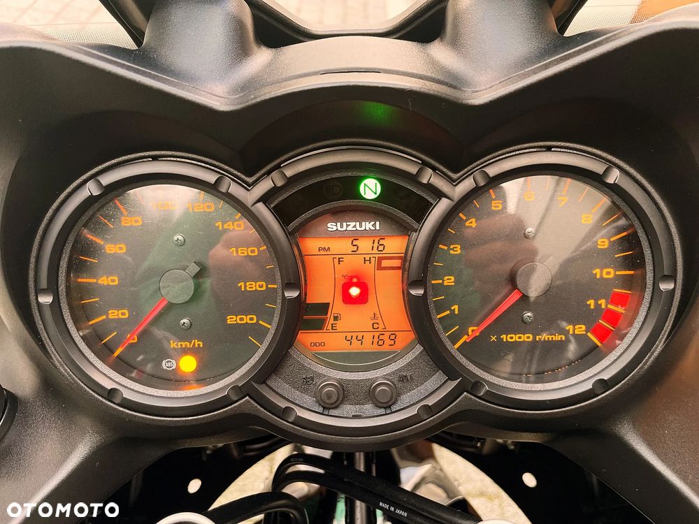 Suzuki DL - 8