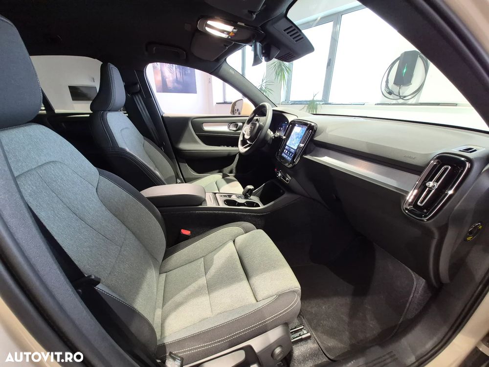 Volvo XC 40 B3 AT FWD MHEV Core - 11