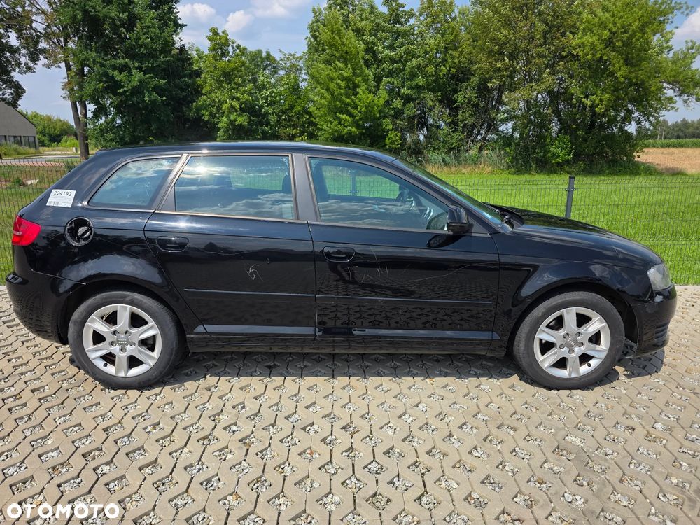 Audi A3 Sportback 1.6 TDI DPF Ambition - 3