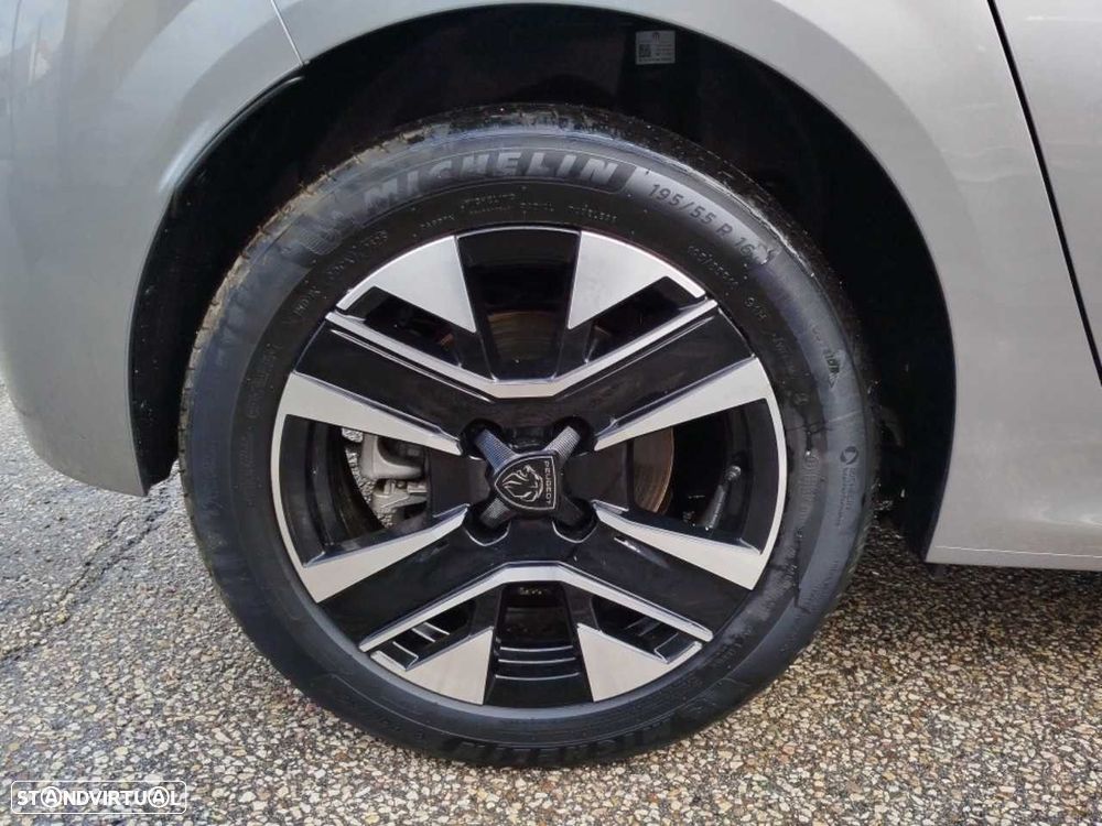 Peugeot e-208 51 kWh Allure - 11