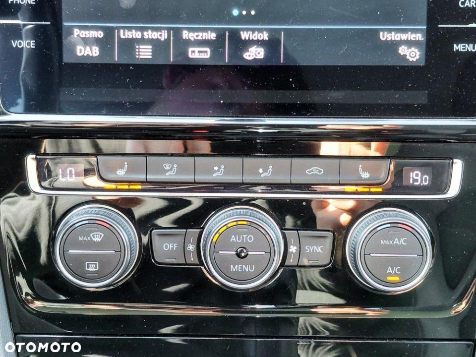 Volkswagen Golf - 21