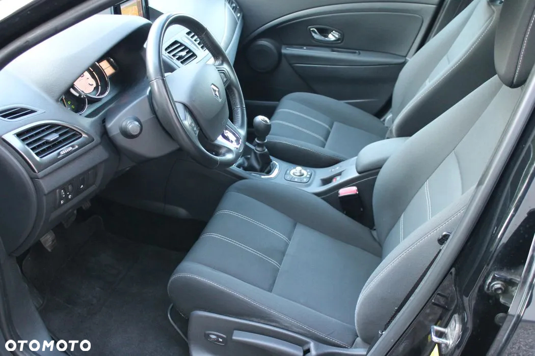 Renault Megane 1.6 16V 110 TomTom Edition - 8