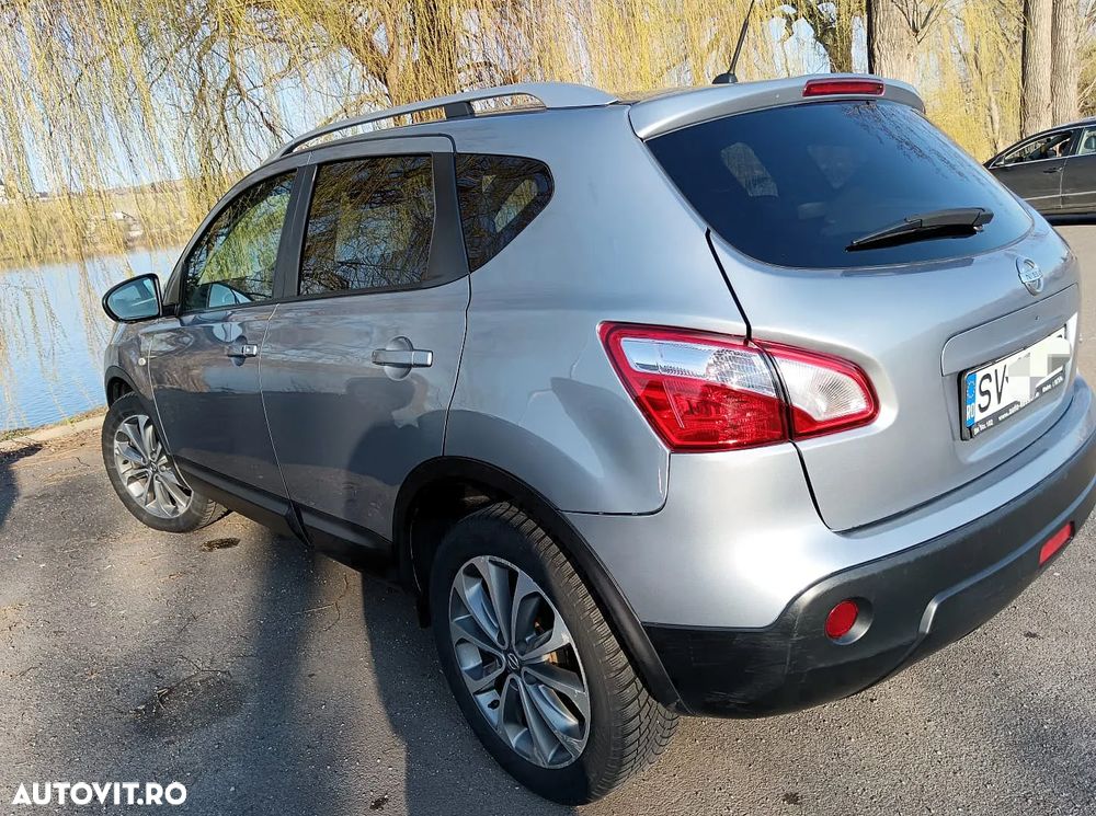 Nissan Qashqai 2.0 DCI 4 x 4 DPF Aut tekna - 10