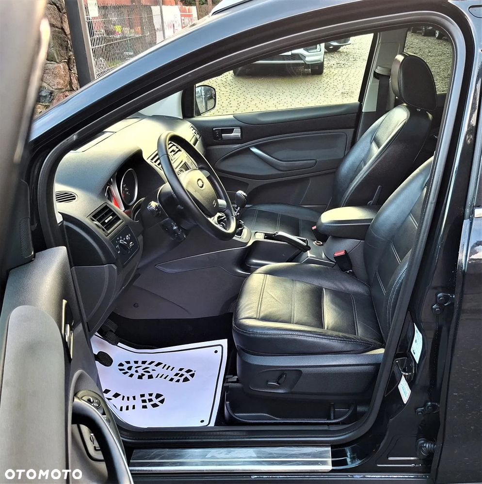 Ford Kuga 2.0 TDCi 4x4 Titanium - 15