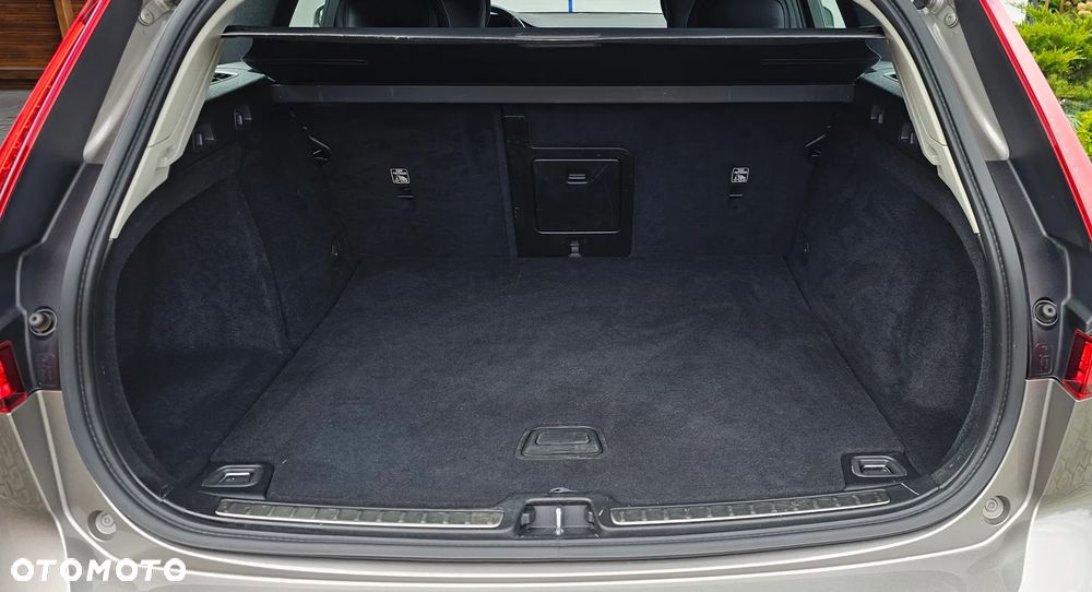 Volvo V60 B3 B Geartronic Momentum Pro - 35