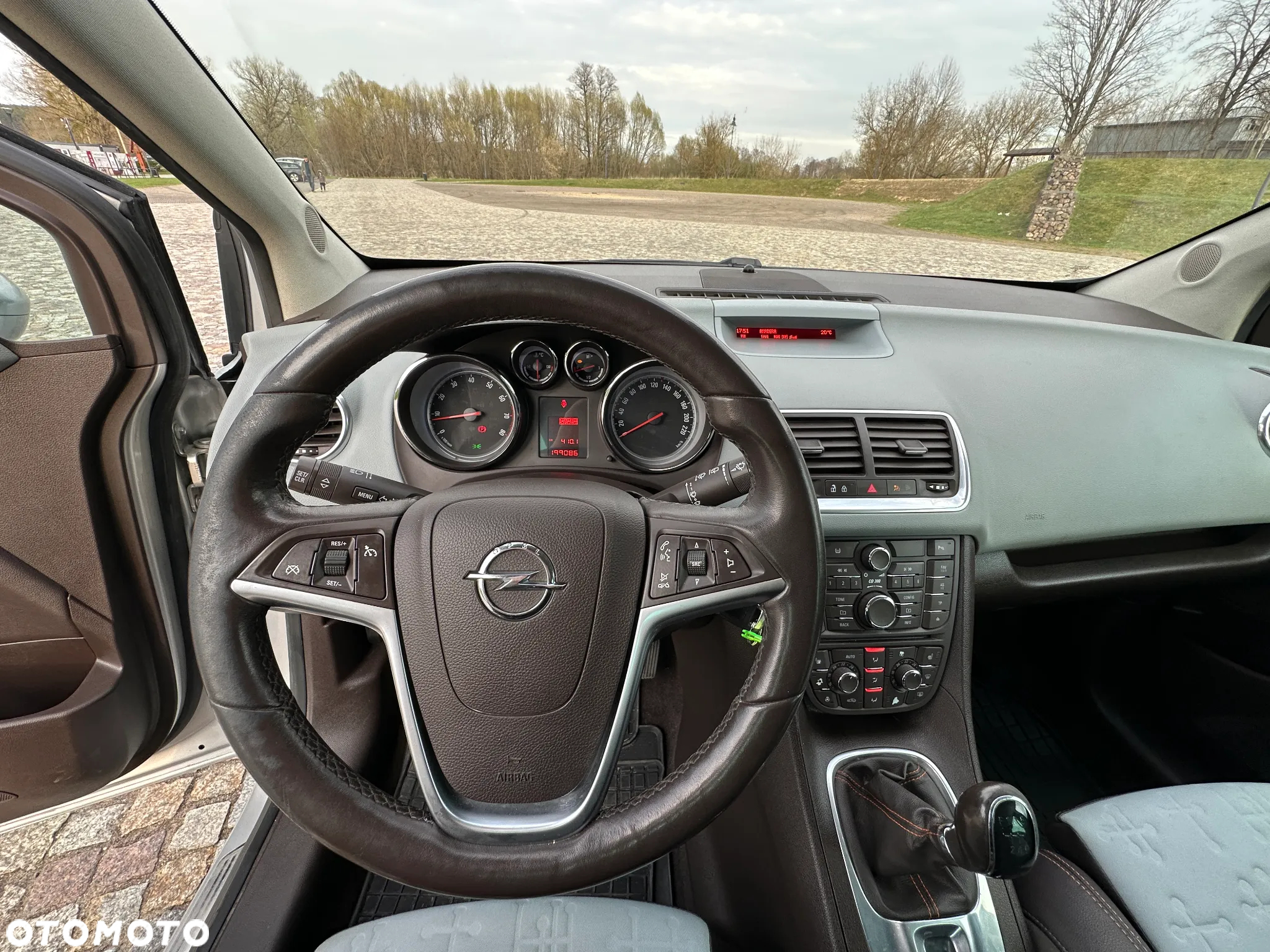 Opel Meriva - 22
