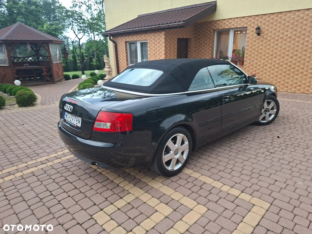 Audi A4 Cabrio 2.4 - 5