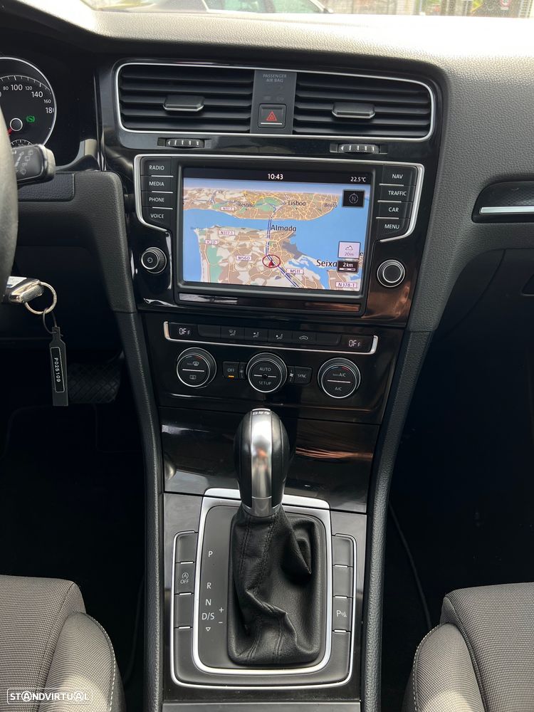 VW Golf 2.0 BlueTDI DSG Comfortline - 16