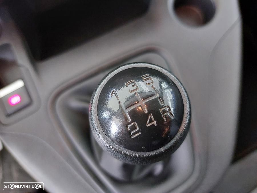 Peugeot Partner Pro Standard 1.5 BlueHDi 3 Lug.  -  IVA Dedutível - 25