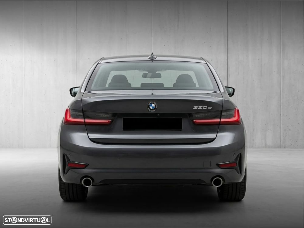 BMW 330 e Auto - 6
