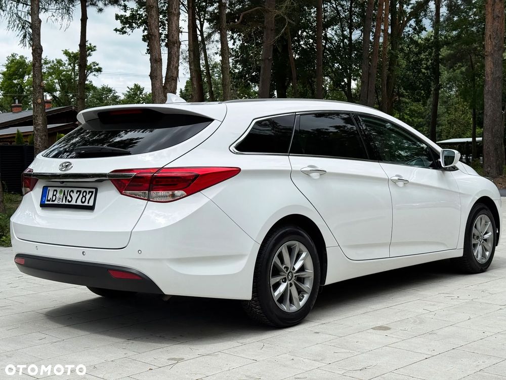 Hyundai i40 Kombi blue 1.7 CRDi Premium - 15