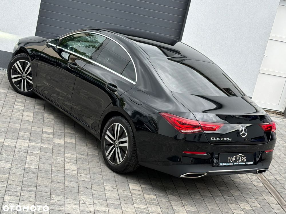Mercedes-Benz CLA 200 d Progressive 8G-DCT - 24