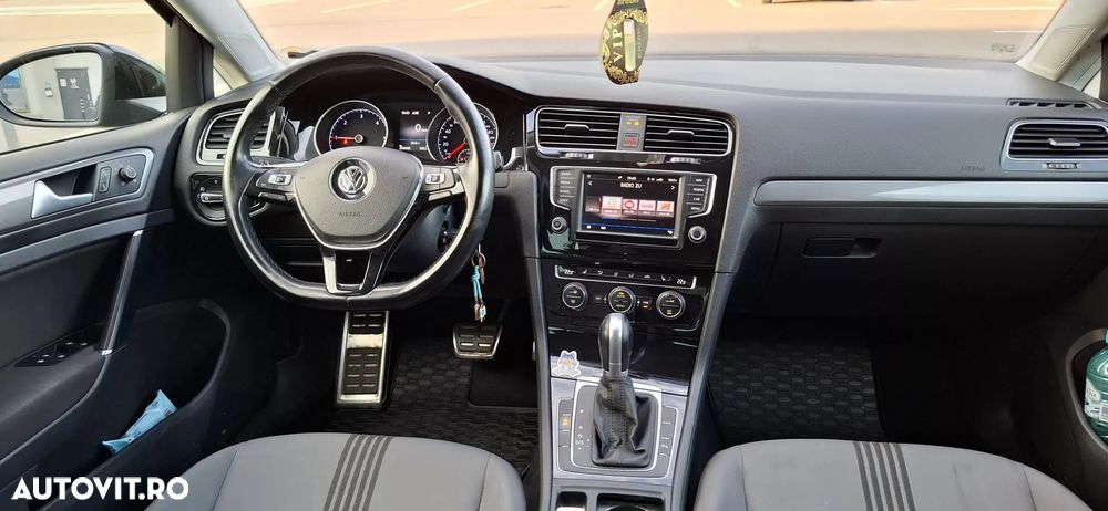 Volkswagen Golf 2.0 TDI DSG Highline - 2