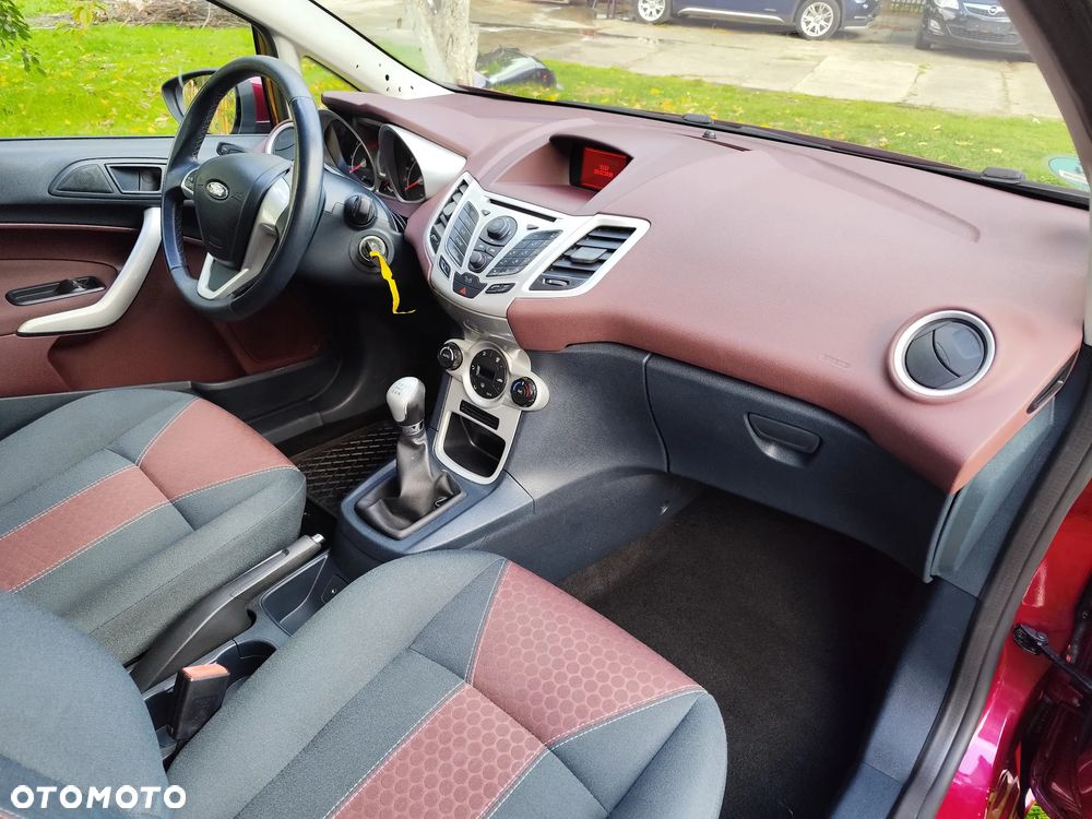 Ford Fiesta - 14