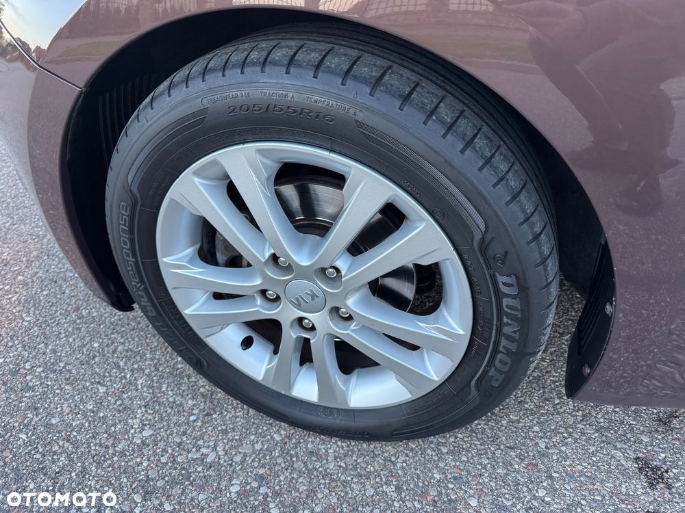 Kia Ceed - 27