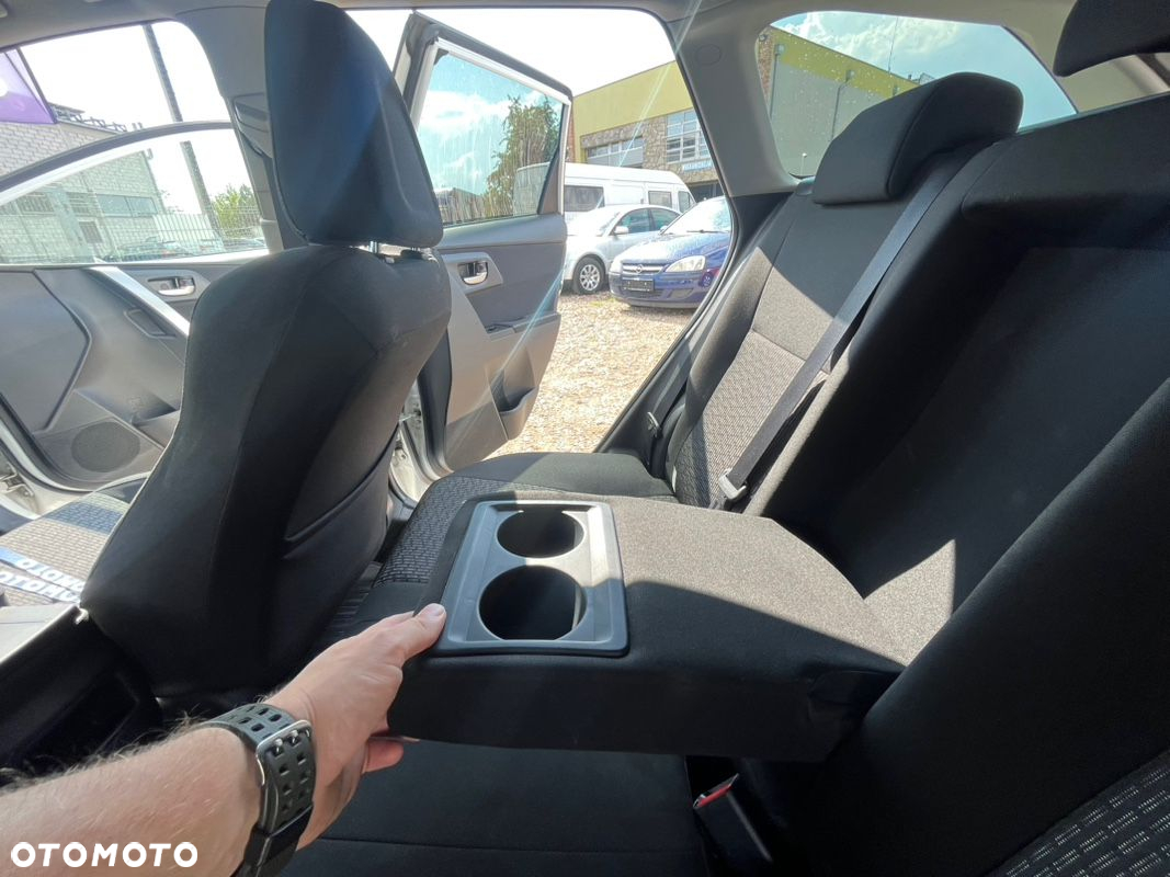 Toyota Auris 1.6 Premium + - 13