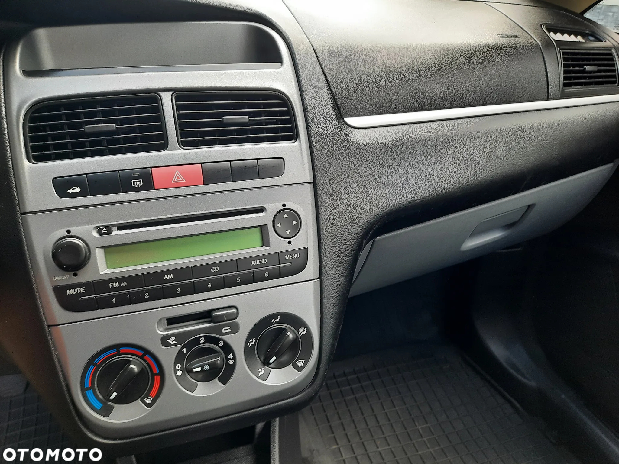 Fiat Linea 1.4 Dynamic - 11