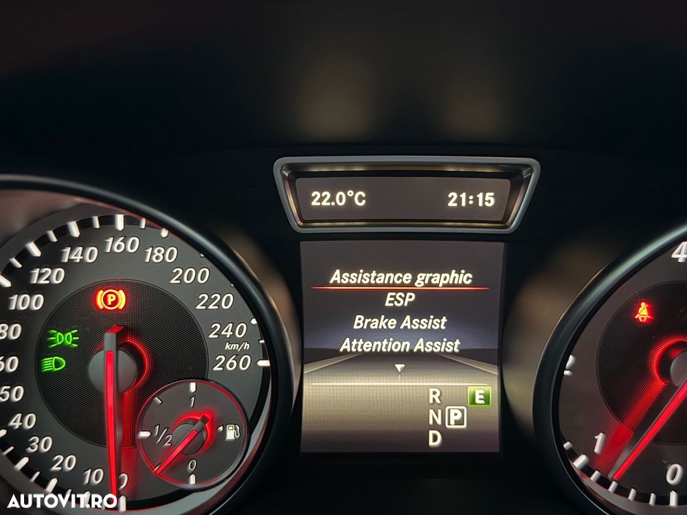 Mercedes-Benz GLA 220 d 7G-DCT - 17