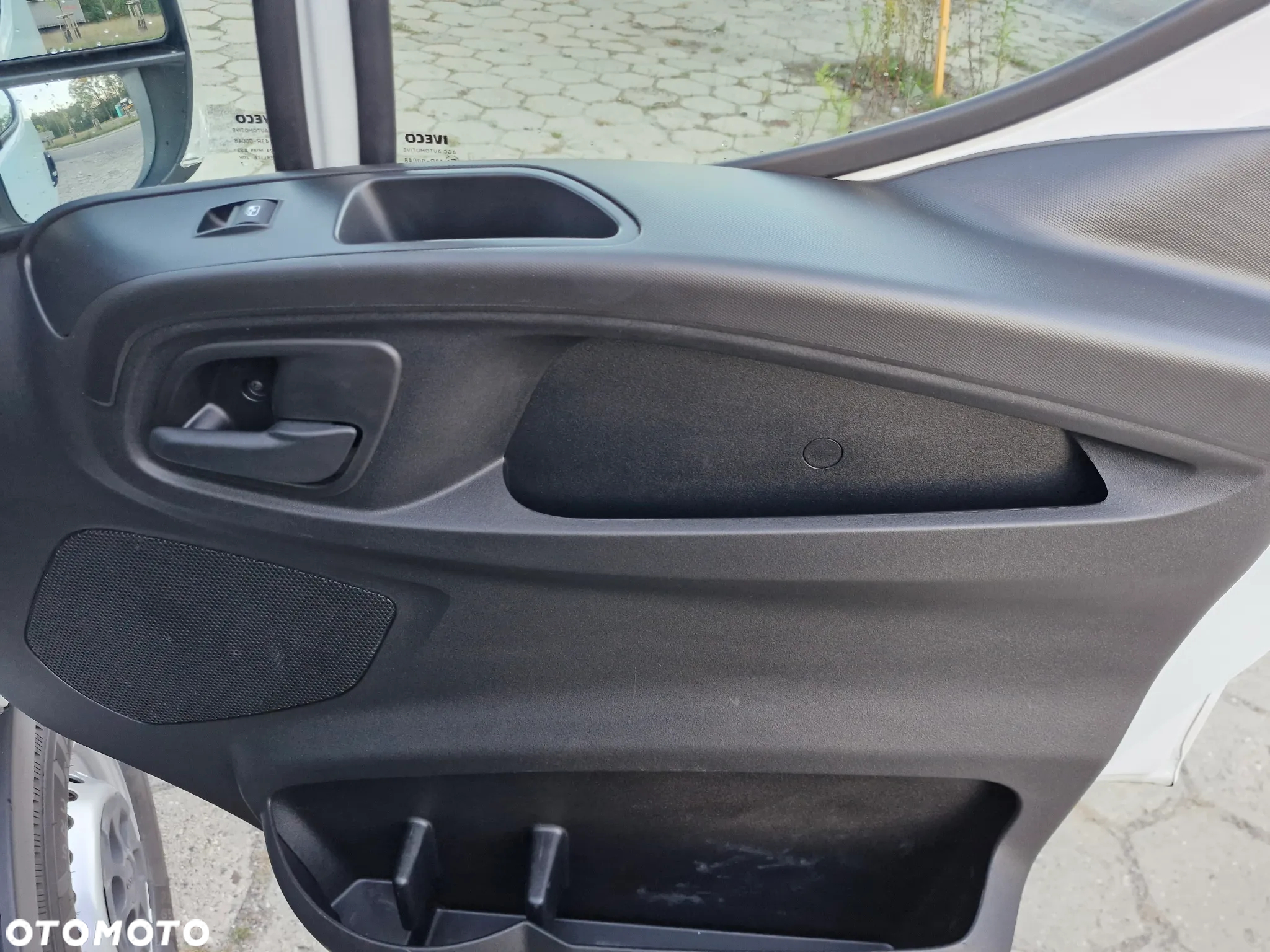 Iveco 35s18 - 23