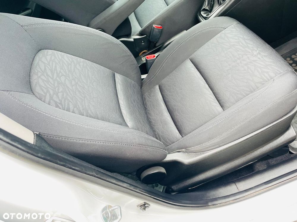 Hyundai ix20 1.4 CRDi Premium - 25