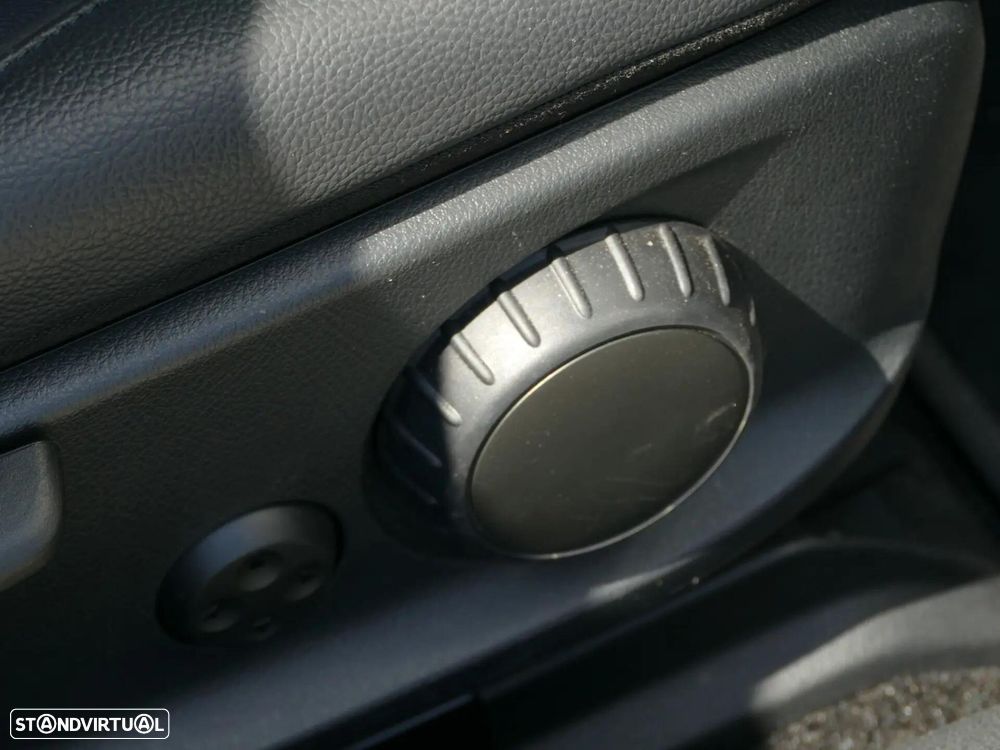 Mercedes-Benz A 250 e Progressive - 30