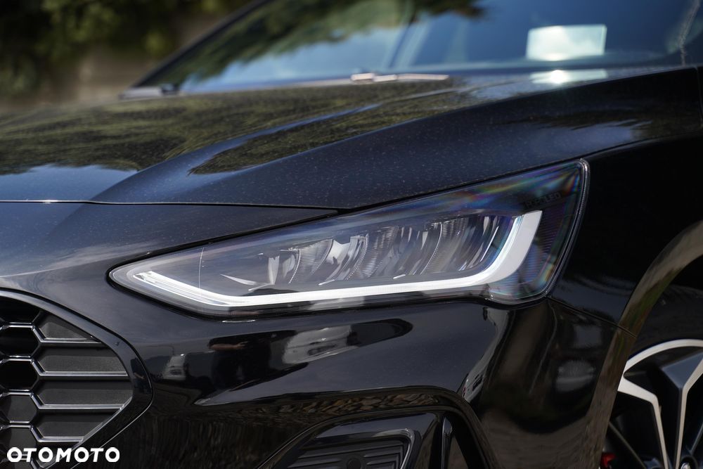 Ford Focus 1.0 EcoBoost mHEV ST-Line X - 27