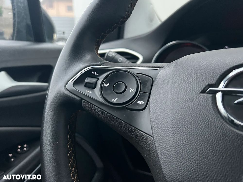 Opel Crossland X 1.2 Turbo Start/Stop Aut. Innovation - 17